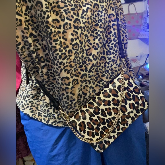 KATE SPADE NEW YORK SPOTTED LEOPARD GOLD CHAIN CROSSBODY BAG - Picture 8 of 15